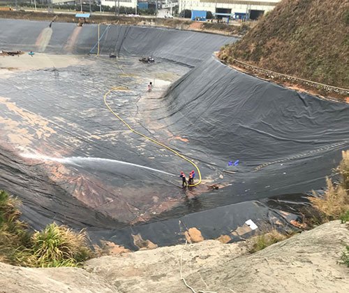 桃江废水池清理